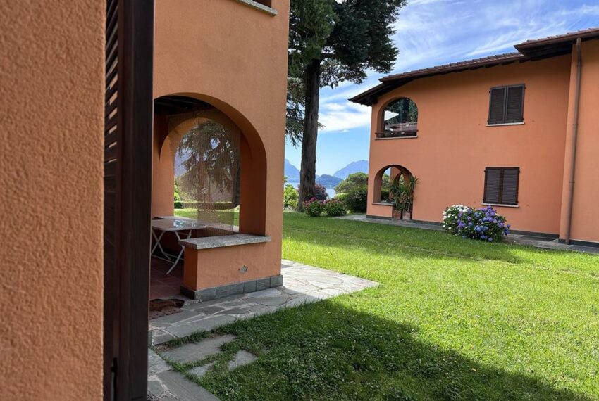 Monolocale Menaggio con posto auto (3)